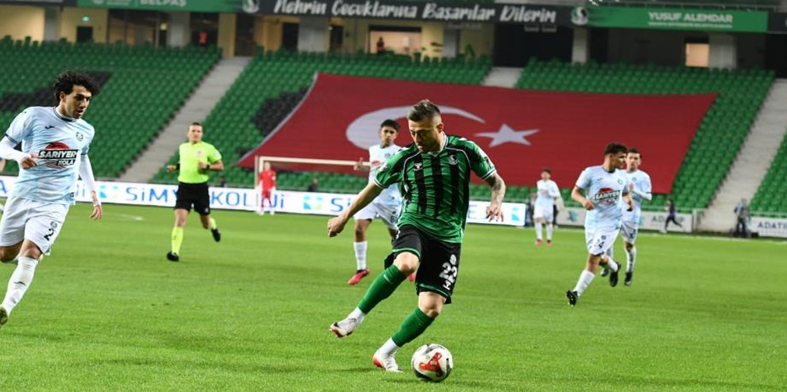 Sakaryaspor evinde farklı kazandı