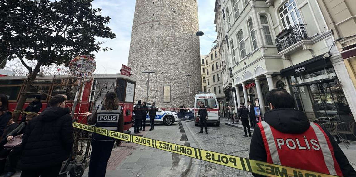 Galata Kulesi'nden atlayan kadın hayatını kaybetti