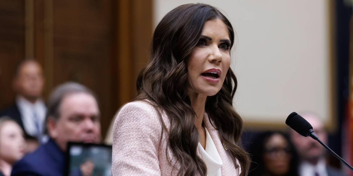 Trump, İç Güvenlik Bakanı Noem'i görevden aldı