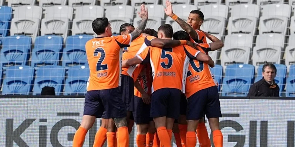 Başakşehir, Göztepe'yi iki golle geçti