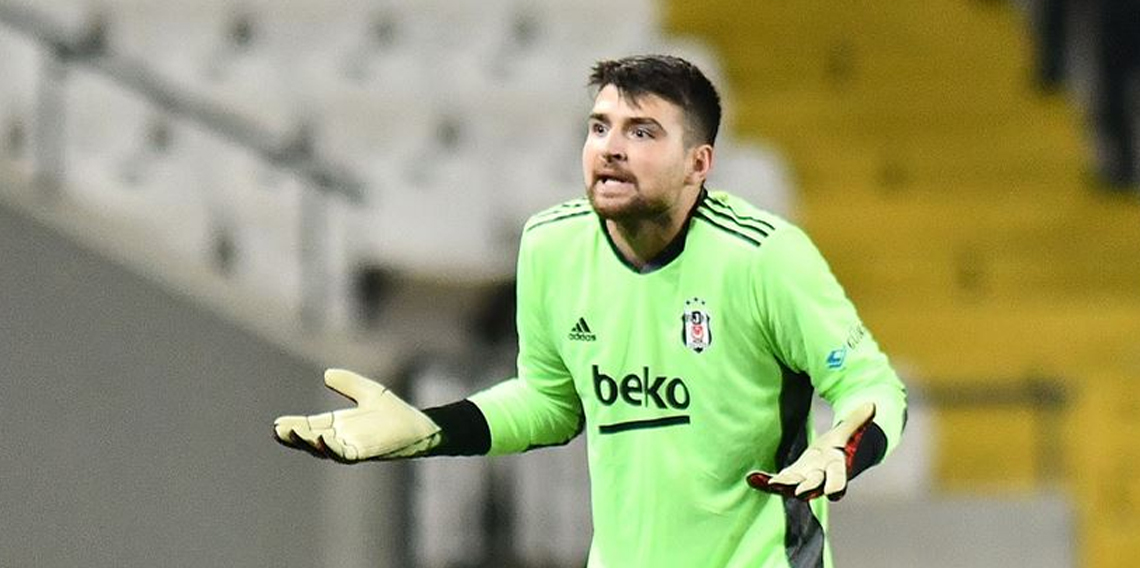 Ersin Destanoğlu Hakem Maçın Önüne Geçti