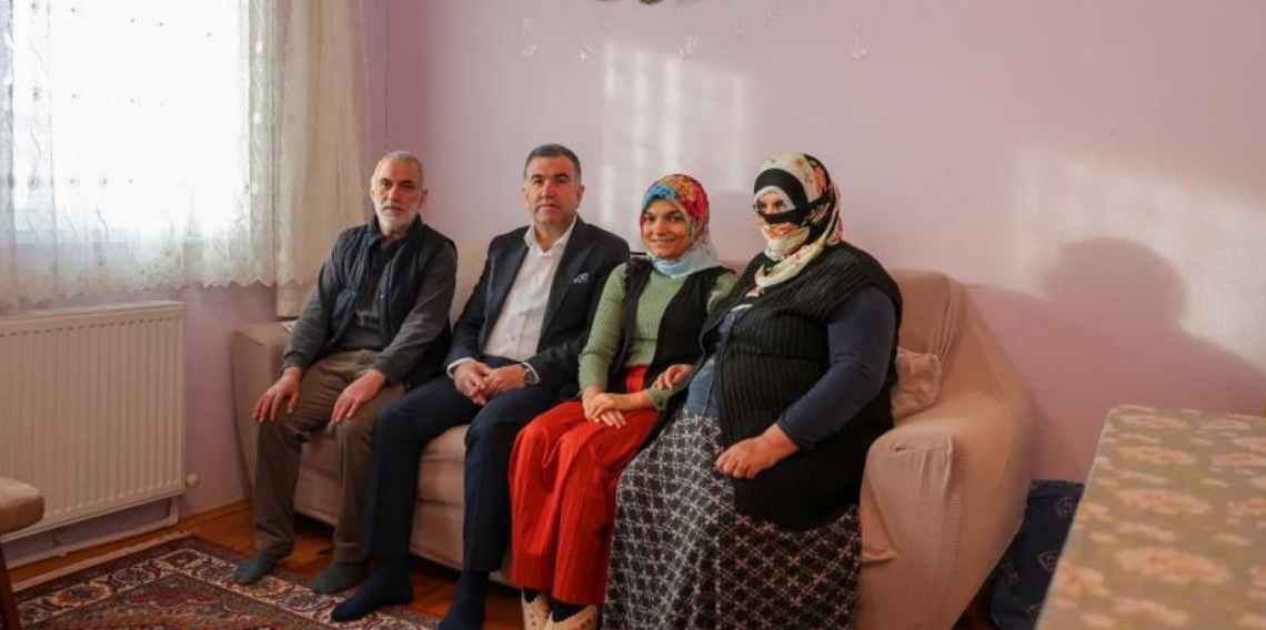 Vali Mustafa Eldivan’dan Kübra Bildi’ye Anlamlı Ziyaret