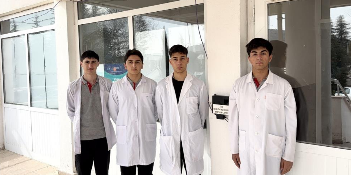 Tokat’ta Öğrenciler Yerli Parmak İzi Sistemiyle Dijital Yoklama Dönemi Başlattı