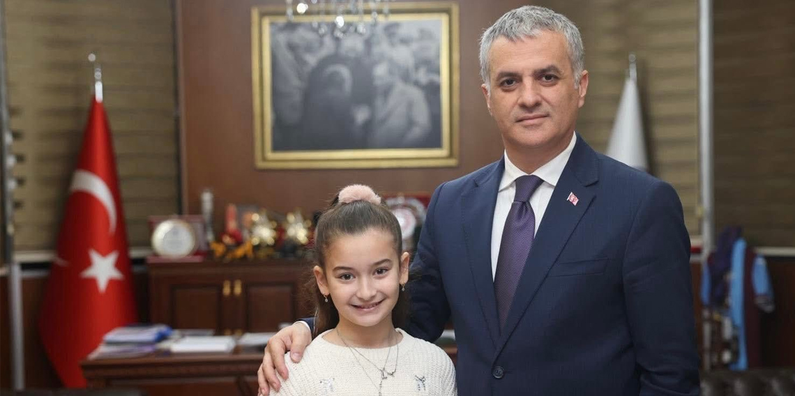 Trabzonlu Lina Saka Dünya Matematik Olimpiyatı’nda Zirvede! Türkiye Birincisi Oldu