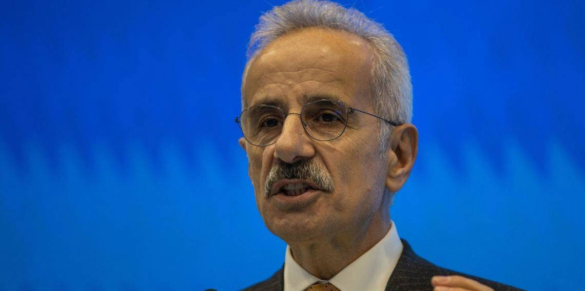 Bakan Uraloğlu: Hürmüz Boğazı'nda 15 tane Türk sahipli gemi var