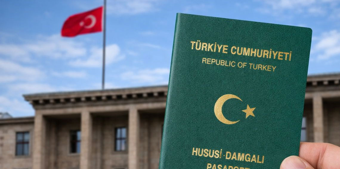 TBMM'ye sunuldu: Bir meslek grubuna daha yeşil pasaport geliyor