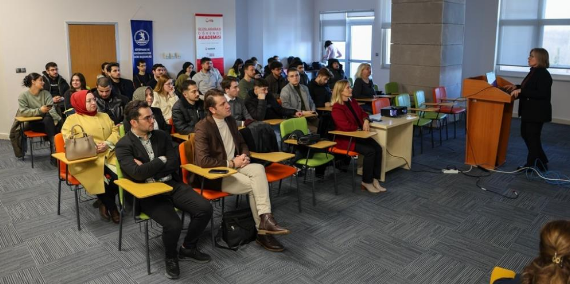 OMÜ’de “Cumhuriyet ve Kadınların Siyasal Temsili” Söyleşisi Düzenlendi