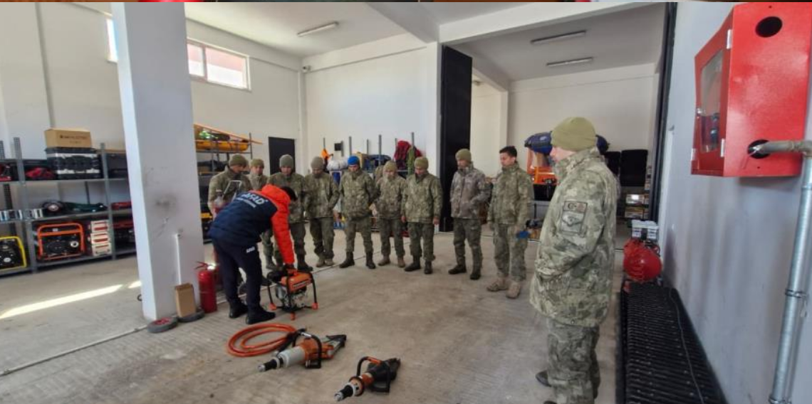 Bayburt’ta Komando Personeline AFAD’dan Arama Kurtarma Eğitimi