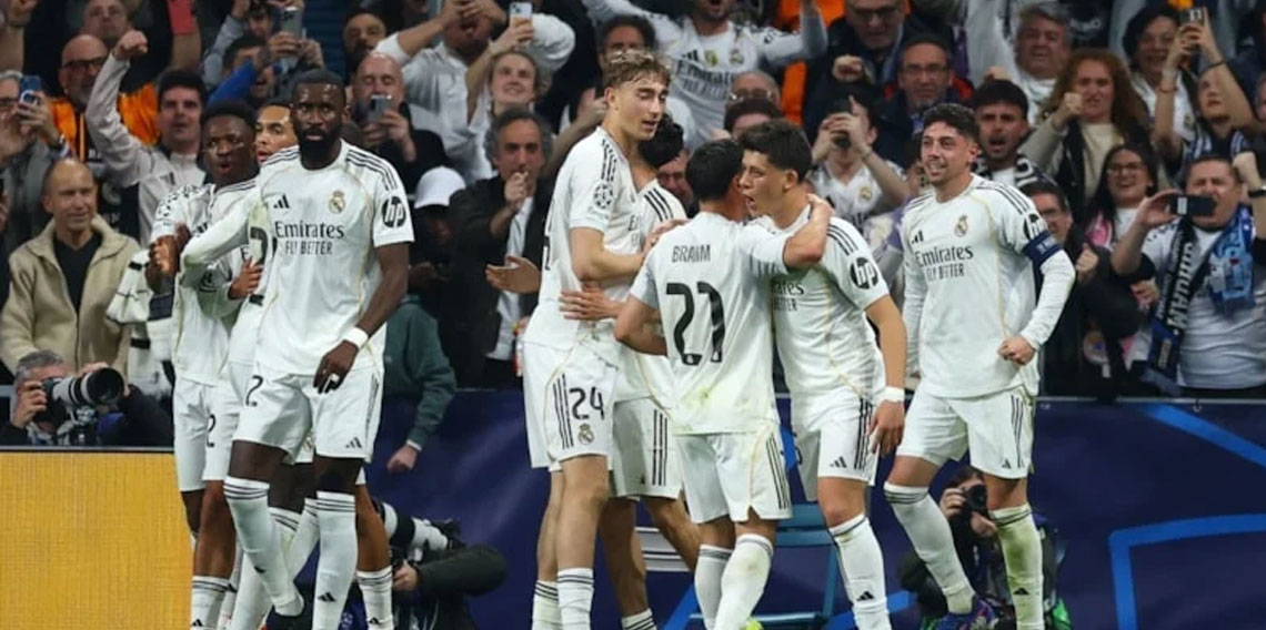 Real Madrid evinde Valverde'nin hat-trick'i ile Manchester City'yi devirdi