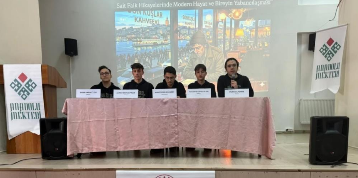Bayburt’ta Öğrenciler Sait Faik Abasıyanık’ı Panelde Anlattı