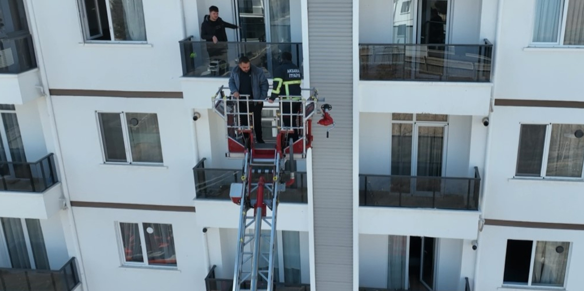 Prizde unutulan şarj aleti yangın çıkardı: 16 kişi hastanelik oldu