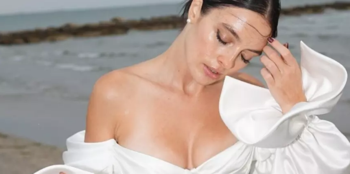 Melis Sezen 'Backstage' Paylaşımlarıyla Sosyal Medyayı Salladı