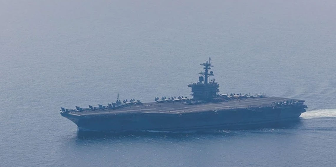 İran ordusundan bomba iddia: Abraham Lincoln uçak gemisi bölgeden kaçtı