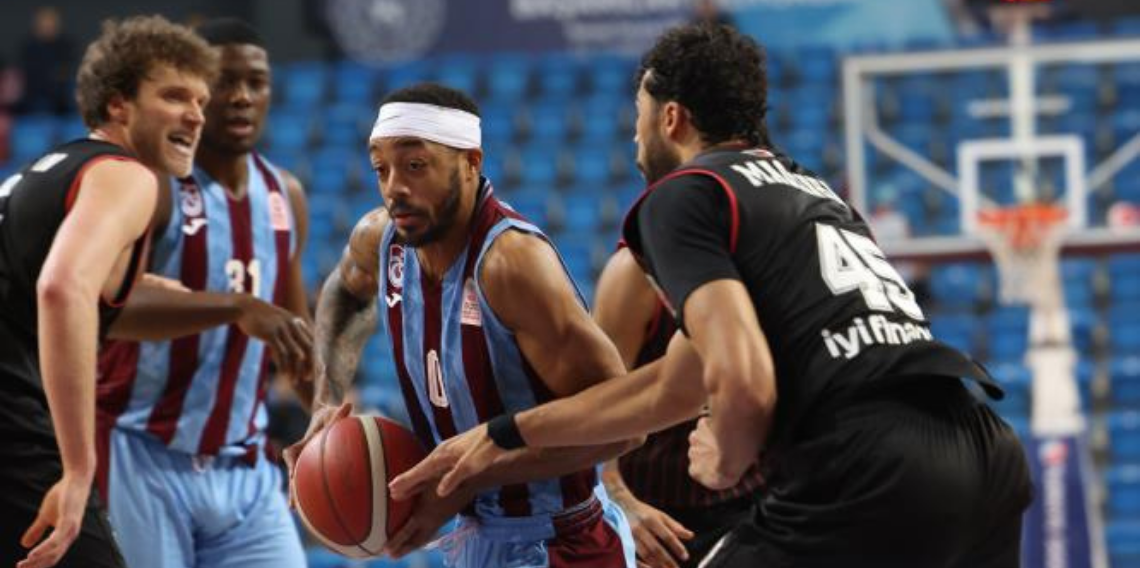 Potada Fırtına Esmeye Devam Ediyor