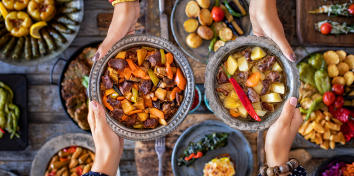26. Gün İftar Menüsü: Orman Kebabı’ndan Şekerpare’ye İştah Açan Ramazan Sofrası