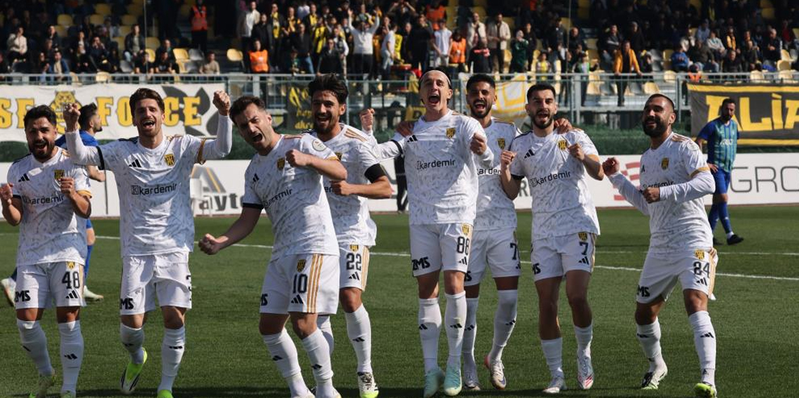 Aliağa FK, zirveye oynuyor