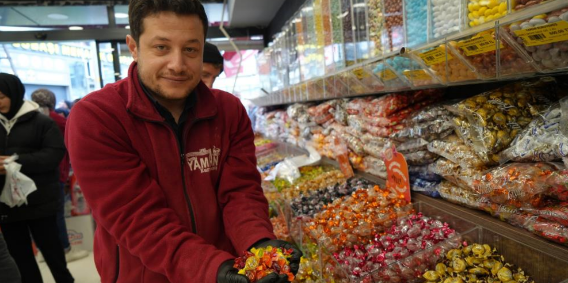 Bayram Öncesi Şeker Tezgâhlarında Yoğunluk