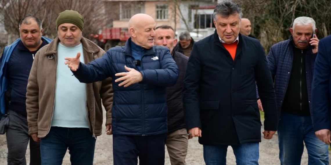 Terme’de Beton Yol Seferberliği Sürüyor