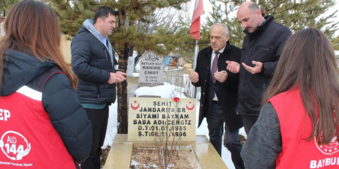 Bayburt’ta Şehit Kabirleri Ramazan Bayramı Öncesi Anıldı