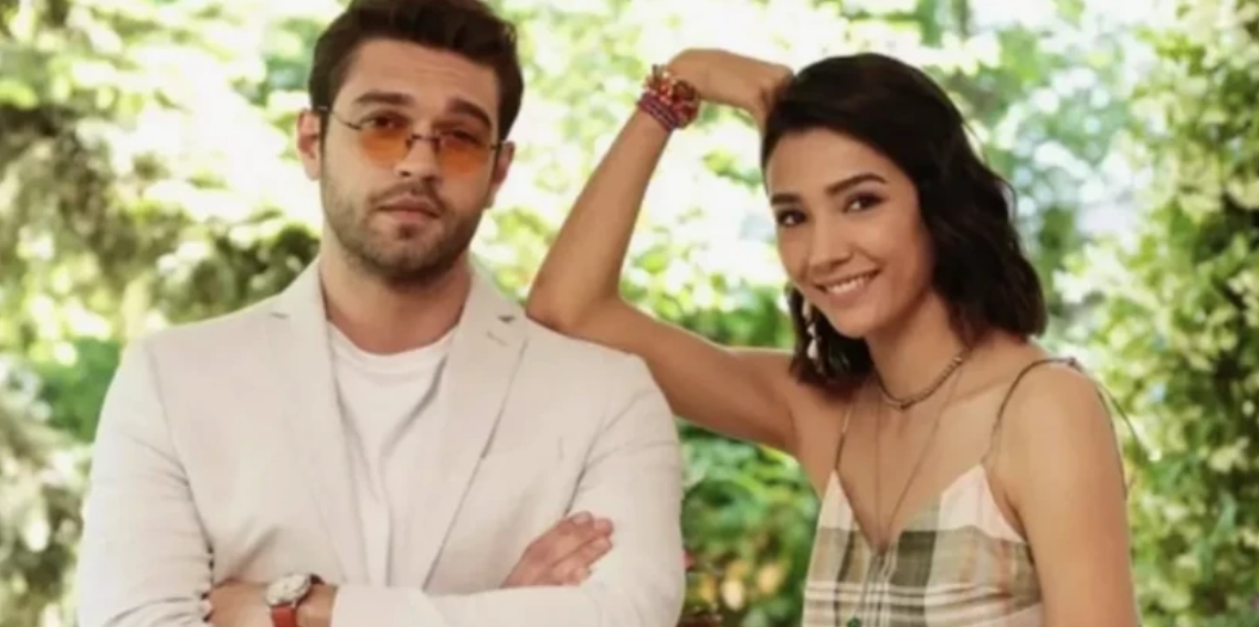 Furkan Andıç ve Aybüke Pusat’tan Romantik Tatil Paylaşımları