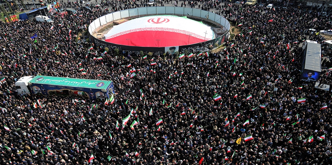 Tahran’da Laricani, Süleymani ve 104 asker için cenaze töreni