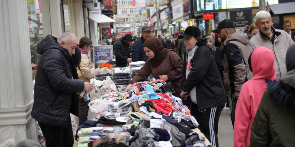 Samsun’da Bayram Öncesi Alışveriş Yoğunluğu Esnafı Sevindirdi