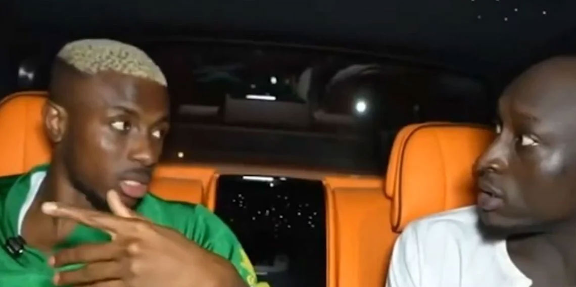 Kolu kırılan Osimhen kötü haberi verdi! Trabzon maçında sahada olacak mı?