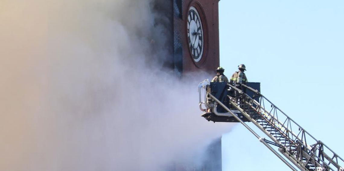 ABD'de tarihi adliye binasında yangın