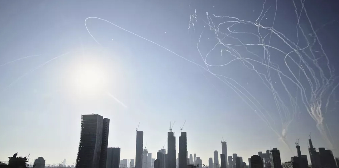 İran'dan İsrail ve ABD üslerine yönelik yeni saldırı dalgası