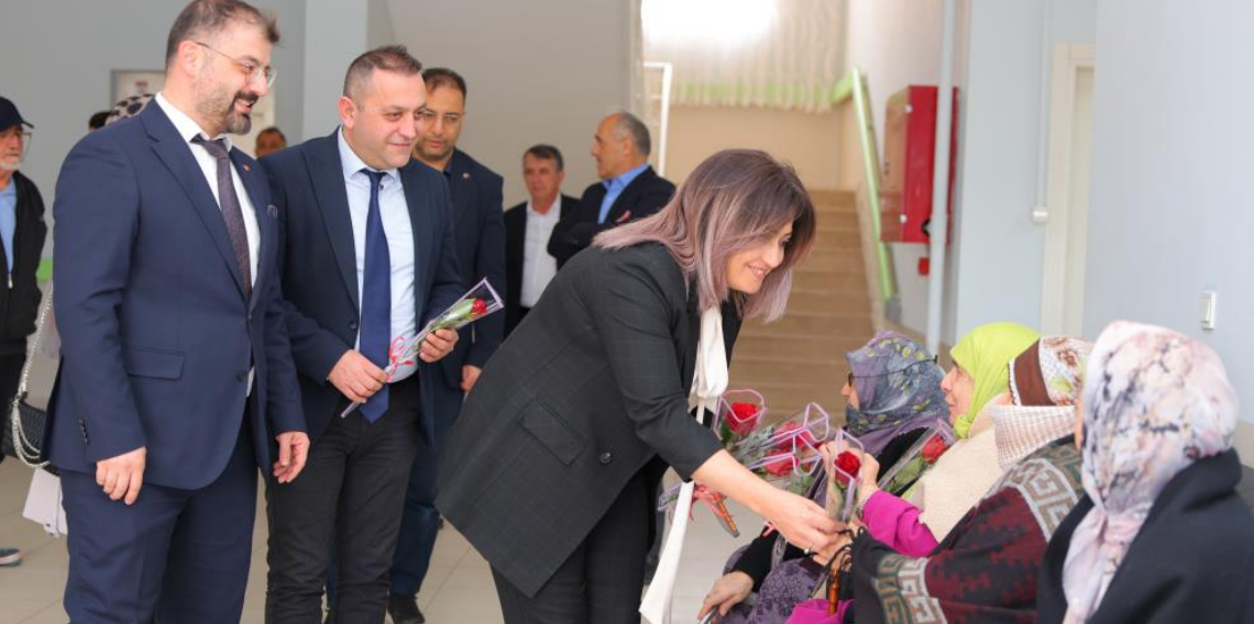 Bayburt’ta Yaşlılar Haftası Etkinliği, Huzurevi Sakinlerine Sağlıklı Yaşlanma Eğitimi