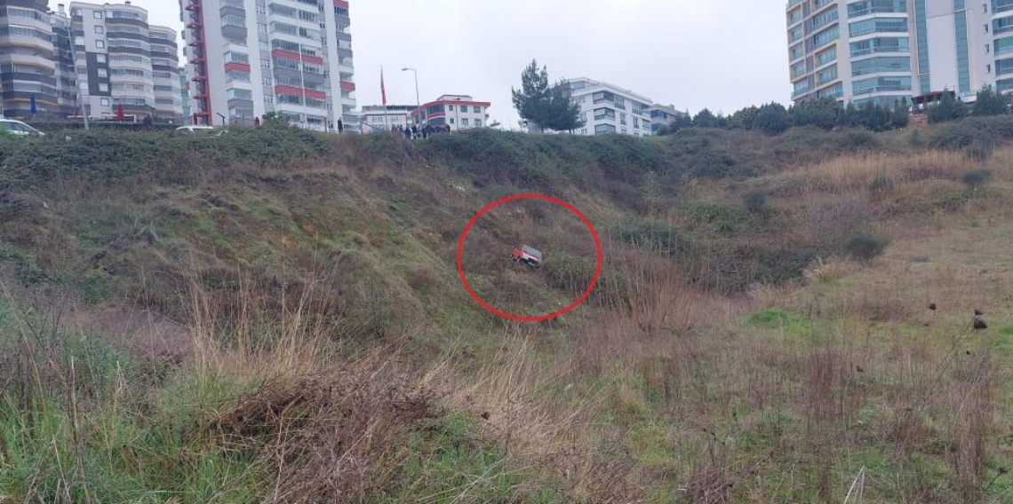 Samsun’da Otomobil 10 Metre Uçtu, Sürücü Yaralandı