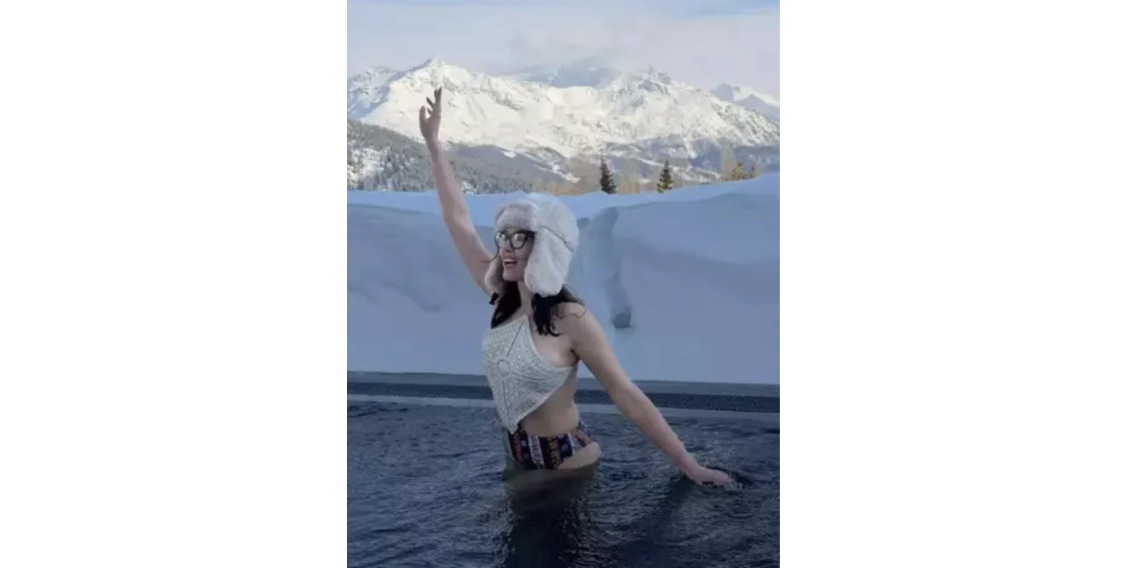 Pelin Akil’den Kış Gününde Cesur Hamle! Karlar İçinde Buz Gibi Suya Girdi