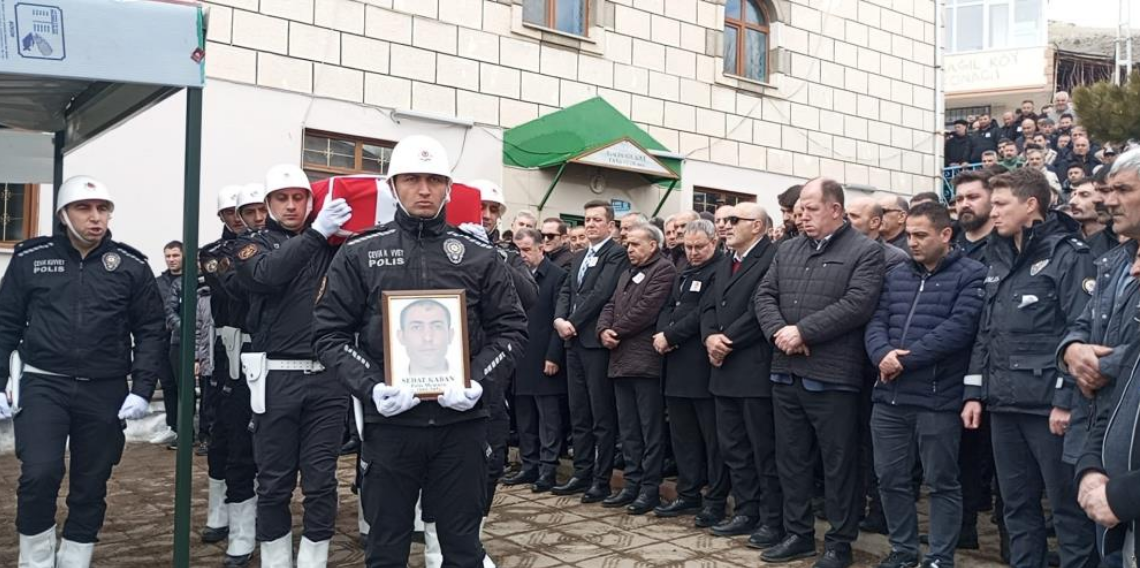 Bayburtlu Polis Memuru Sedat Kaban Son Yolculuğuna Uğurlandı