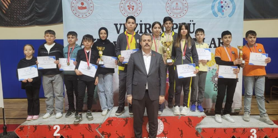 Vezirköprü’de Akıl ve Zekâ Oyunları Turnuvası Tamamlandı