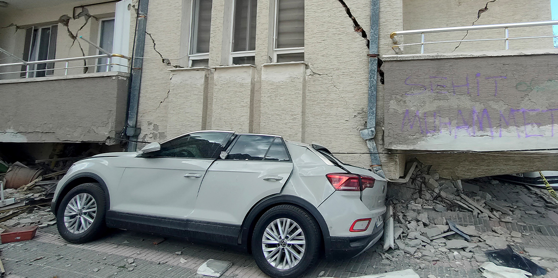 Deprem bölgesindeki hasarlı araçları piyasaya süren 29 şüpheli hakkında gözaltı kararı