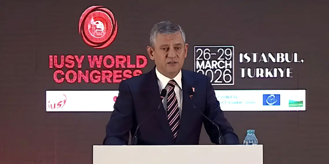 Özgür Özel'den Uşak Belediyesi'ne yönelik operasyona ilk tepki!