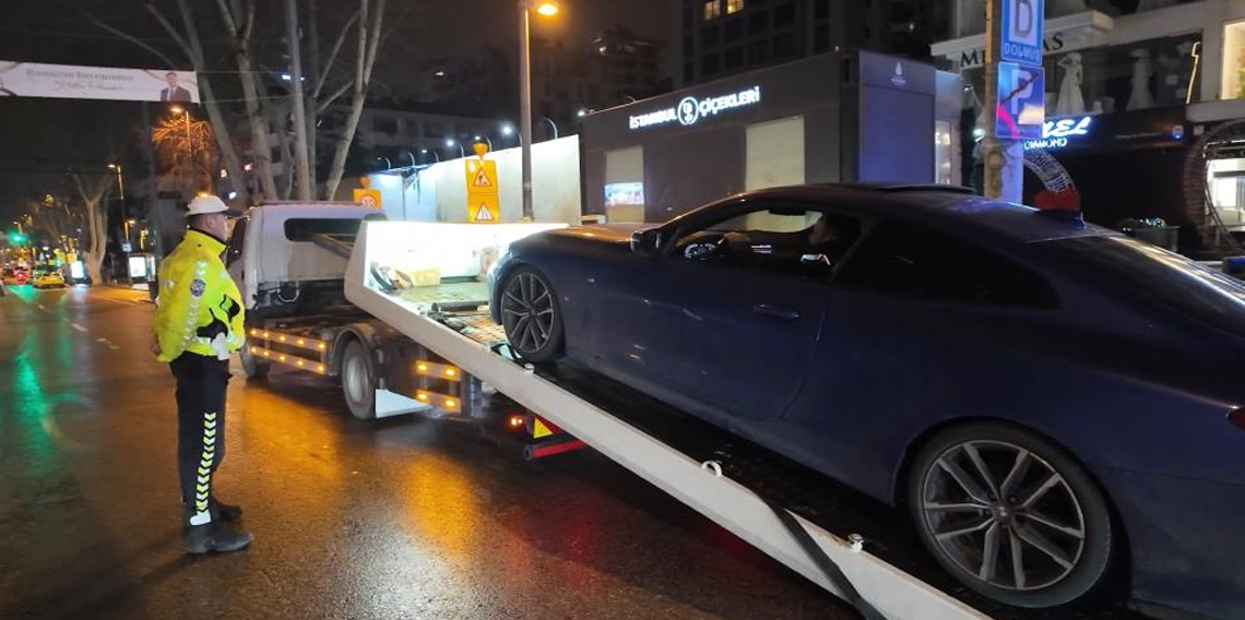 Makas atan gençten akıllara durgunluk getiren savunma