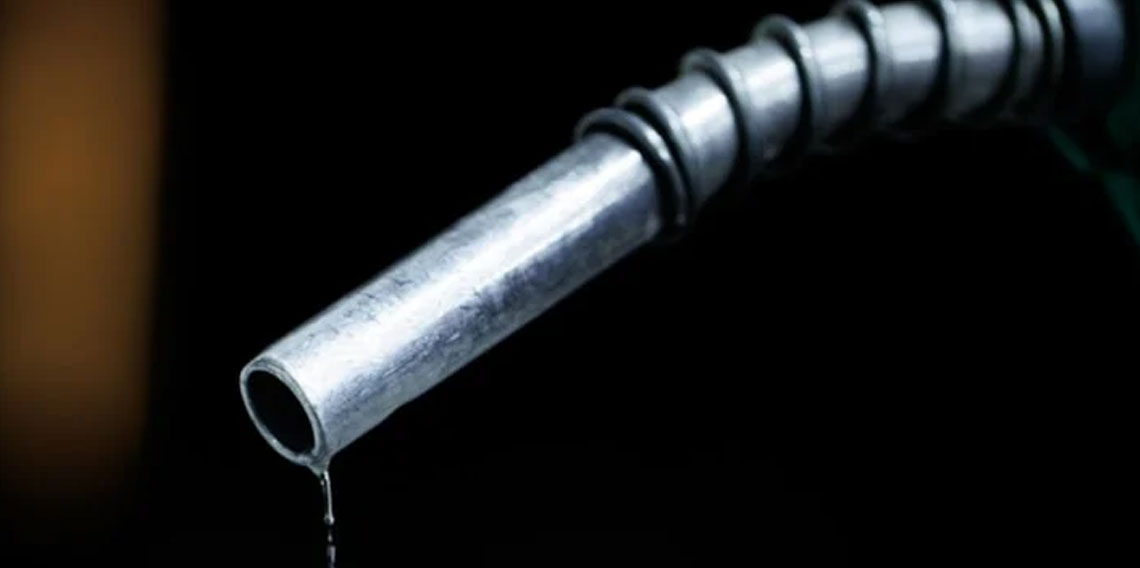 İngiltere'de akaryakıt istasyonlarında geçici tedarik kısıtı