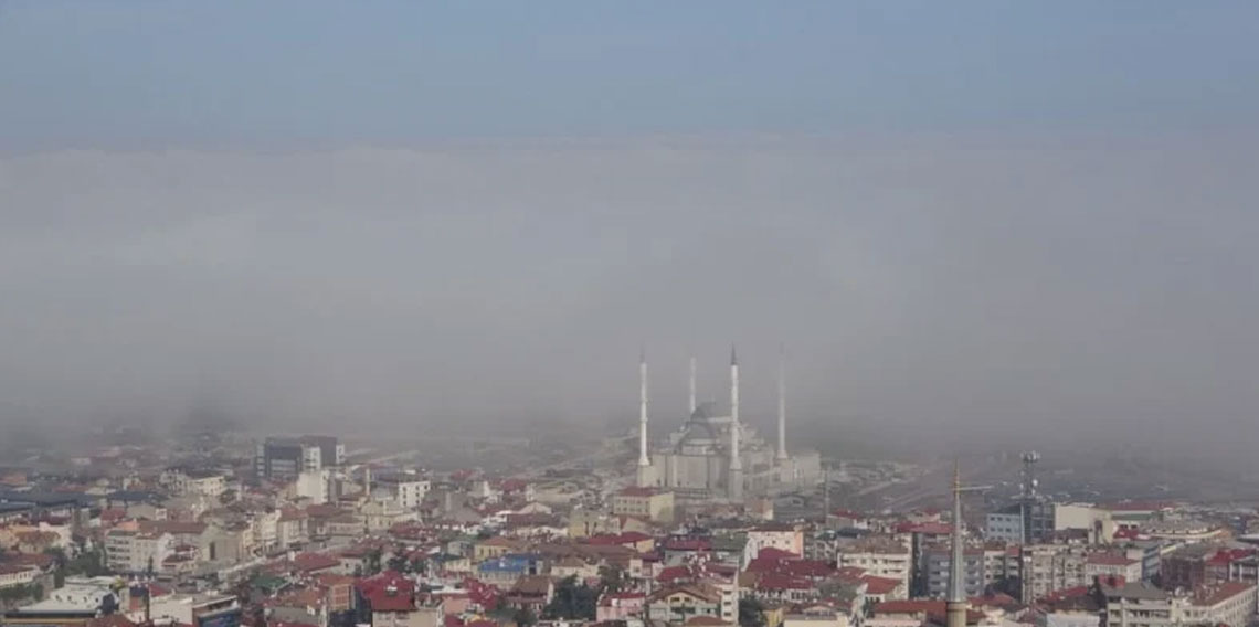 Trabzon’da yoğun sis, hayatı olumsuz etkiledi