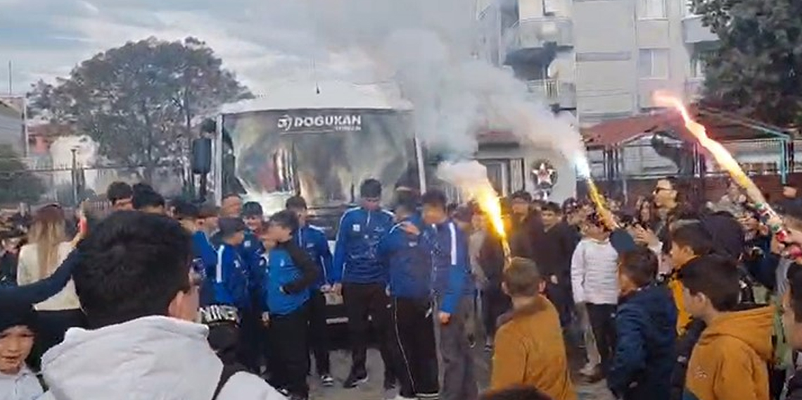 Türkiye şampiyonlarına Salihli’de coşkulu karşılama