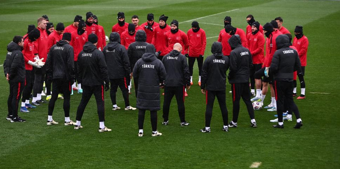 A Milli Takım, Kosova yolculuğu öncesi Riva'da çalıştı