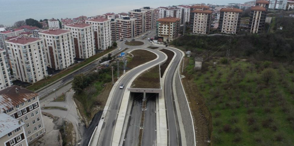 Akçaabat’ta Ulaşımda Rahatlama, Pulathane Bulvarı Yıldızlı Kavşağı Çalışmaları Devam Ediyor