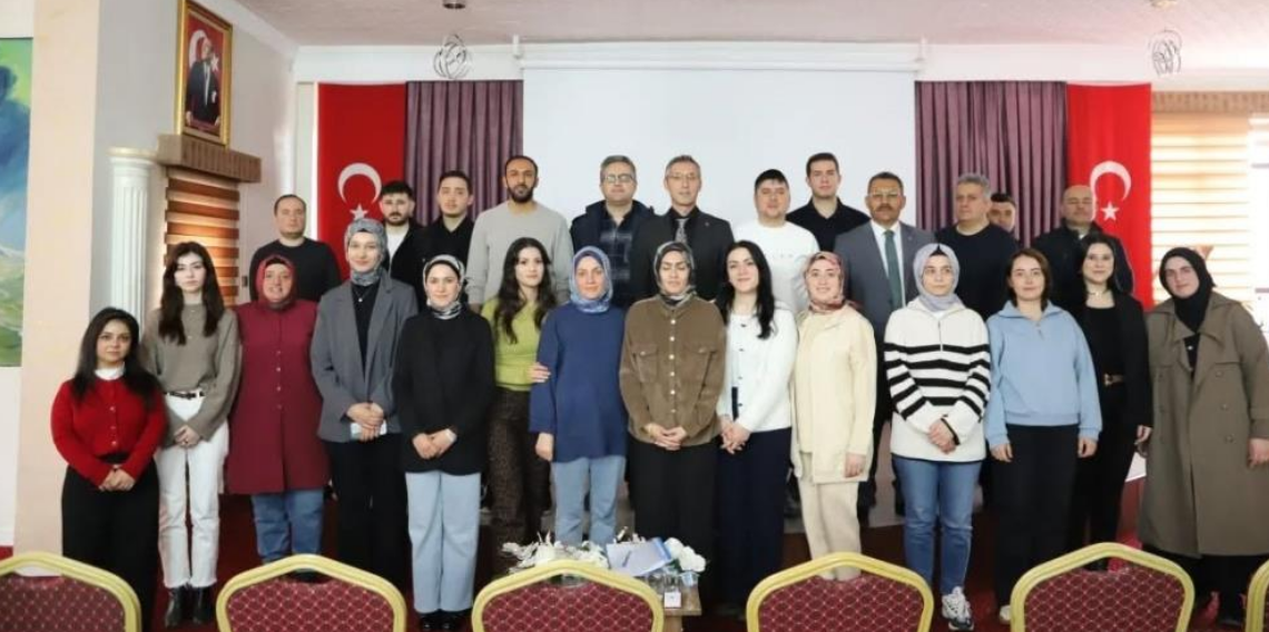 Bayburt’ta Aday Öğretmenler İçin Uyum Semineri Başladı