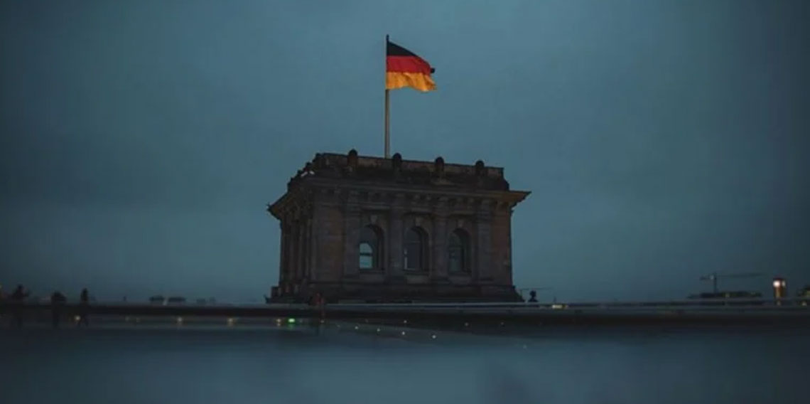 İran savaşı Alman ekonomisine darbe vurdu: Büyüme tahminleri yarıya indi