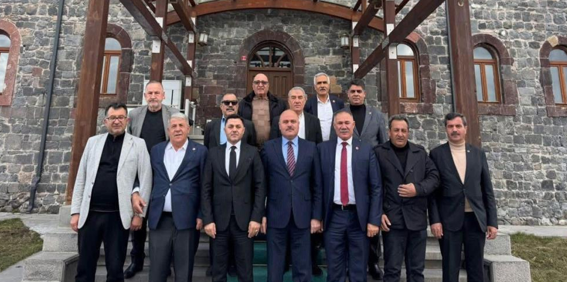 Fuat Arslan, Kars İl Genel Meclis Başkanı seçildi