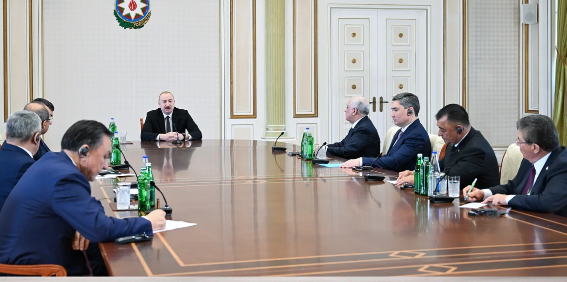 Aliyev, TDT Hükümet Başkanları Toplantısı katılımcılarını kabul etti
