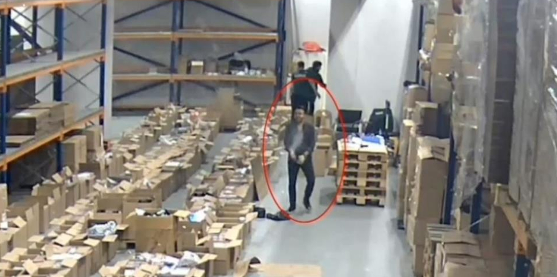 İstanbul Havalimanı Gümrük Müdürlüğü'nde görevli 4 gümrük personeli usulsüzlük iddiasıyla gözaltına alındı