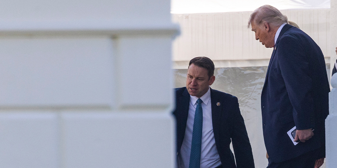 Trump, Yüksek Mahkeme duruşmasına katılan görevdeki ilk başkan oldu