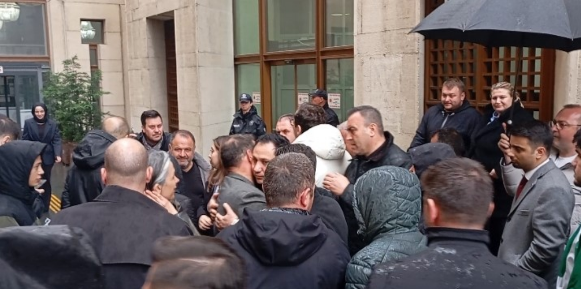  Başkan Mustafa Bozbey’in yakınları dahil 11 kişiye adli kontrol