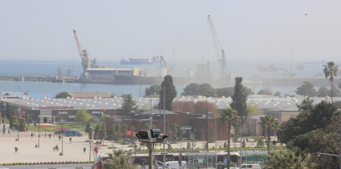 Samsun Limanı toz duman